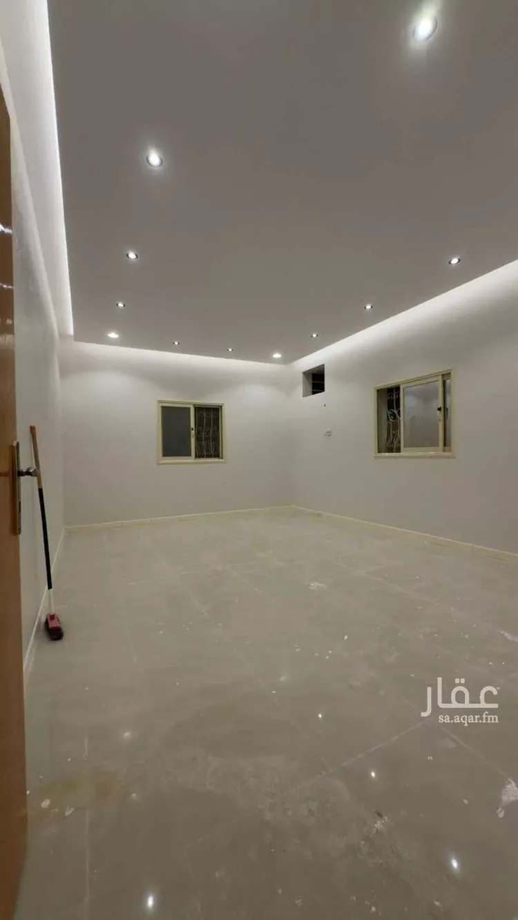 عمارة للإيجار في شارع الخليج 11, حي الخليج, مدينة احد رفيده, منطقة عسير صورة 2