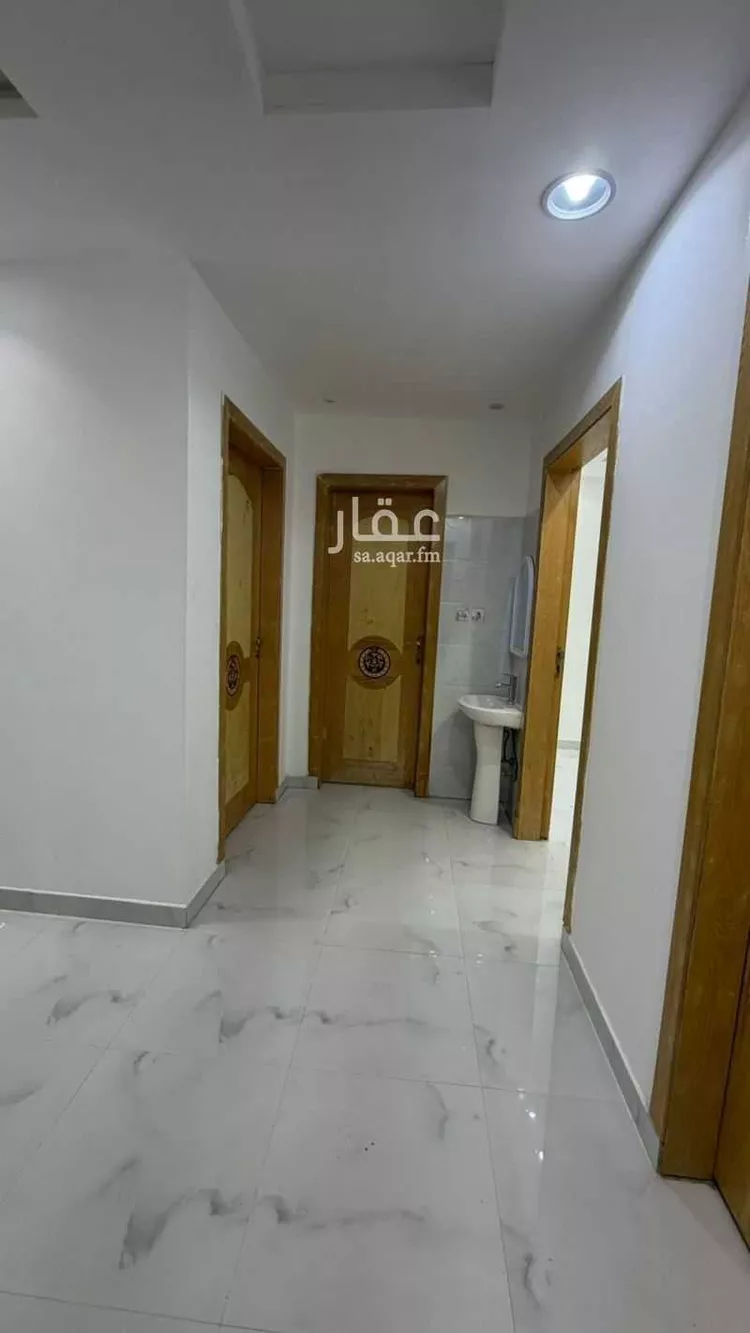 شقة للإيجار في شارع علي بن زياد العبسي ، حي الرمال ، الرياض ، منطقة الرياض