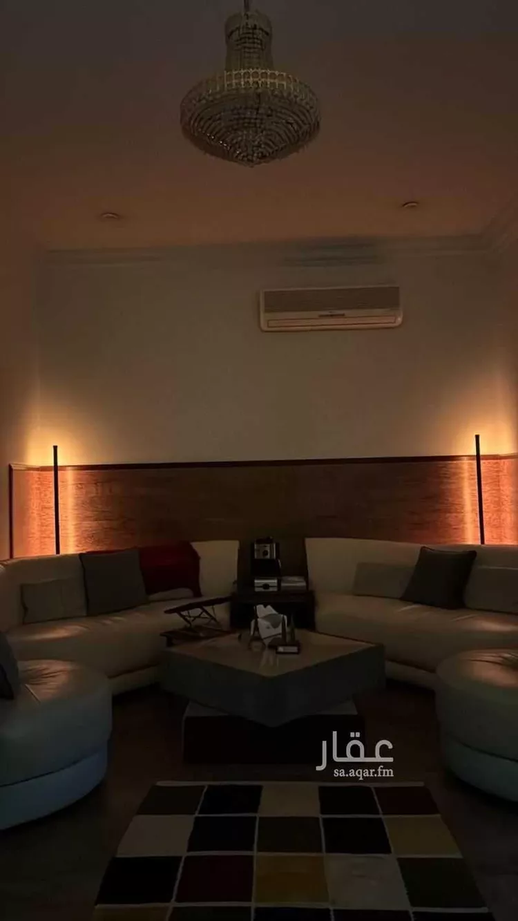 فيلا للبيع في شارع شاكر بن فضائل, حي أم الحمام الشرقي, مدينة الرياض, منطقة الرياض صورة 2