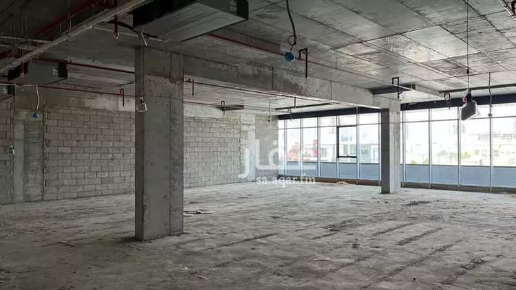 عمارة للإيجار في شارع طريق الثمامة, حي الربيع, مدينة الرياض, منطقة الرياض صورة 4