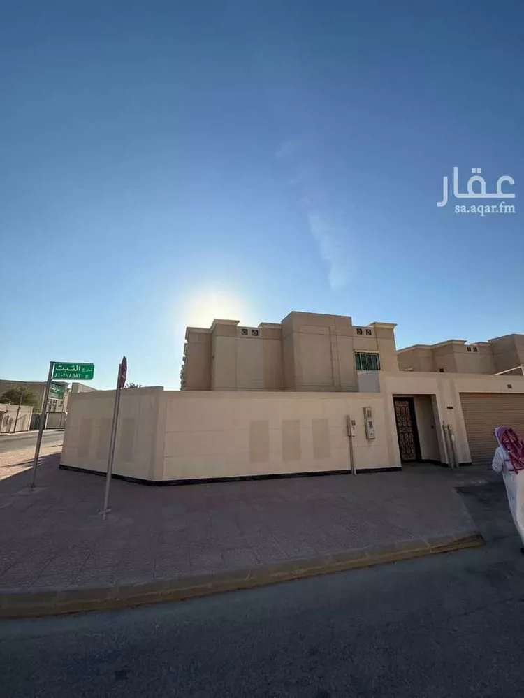 فيلا للبيع في شارع شارع الثبت, حي جلمودة, مدينة مدينه الجبيل الصناعيه, المنطقة الشرقية صورة 2