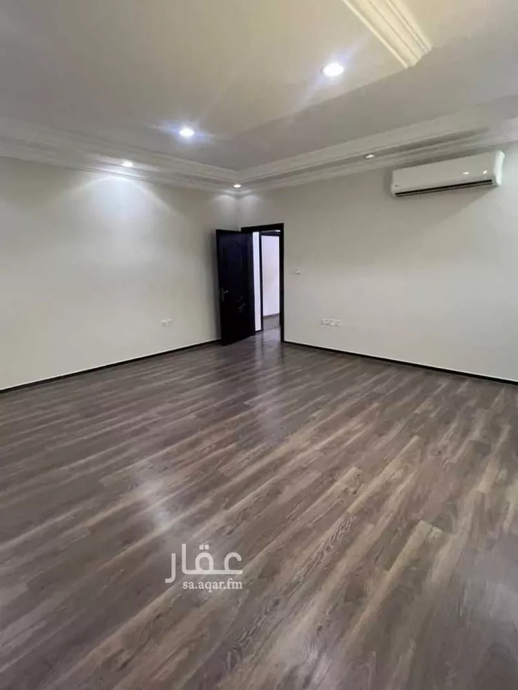فيلا للبيع في شارع عبد الرحمن بن العباس, حي أحد, مدينة الدمام, المنطقة الشرقية صورة 3