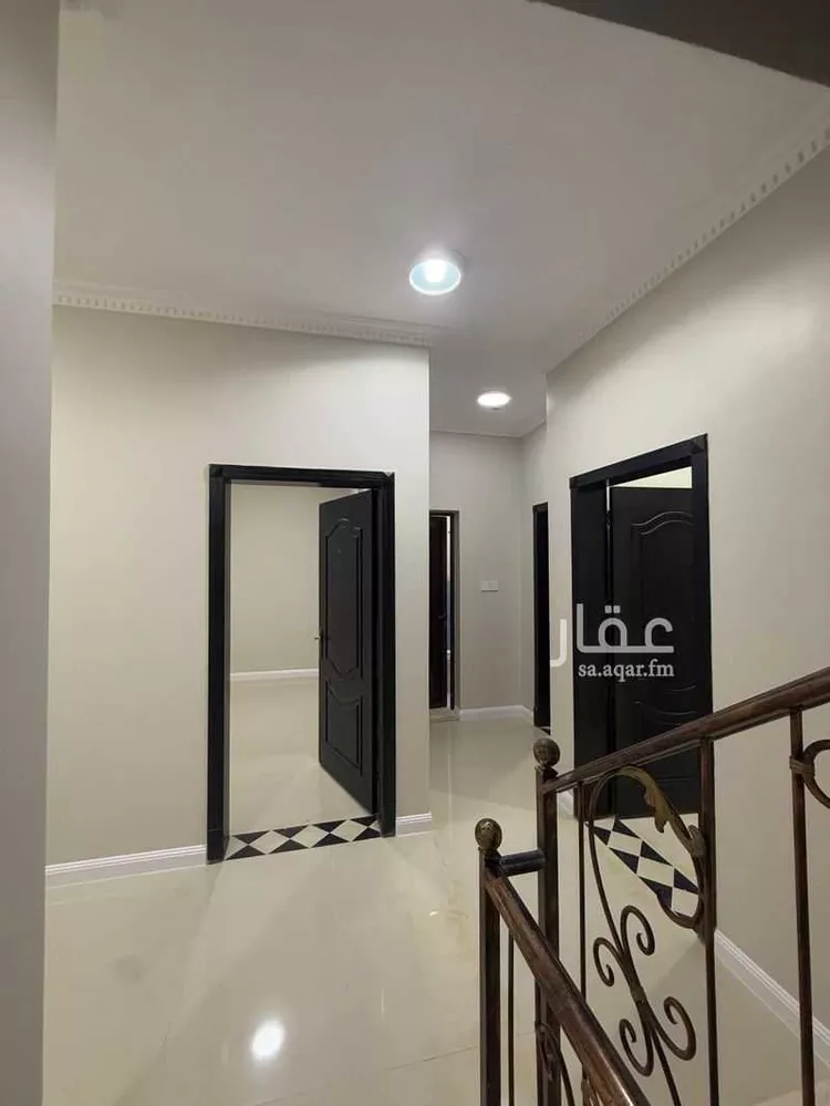 فيلا للبيع في شارع عبد الرحمن بن العباس, حي أحد, مدينة الدمام, المنطقة الشرقية صورة 4