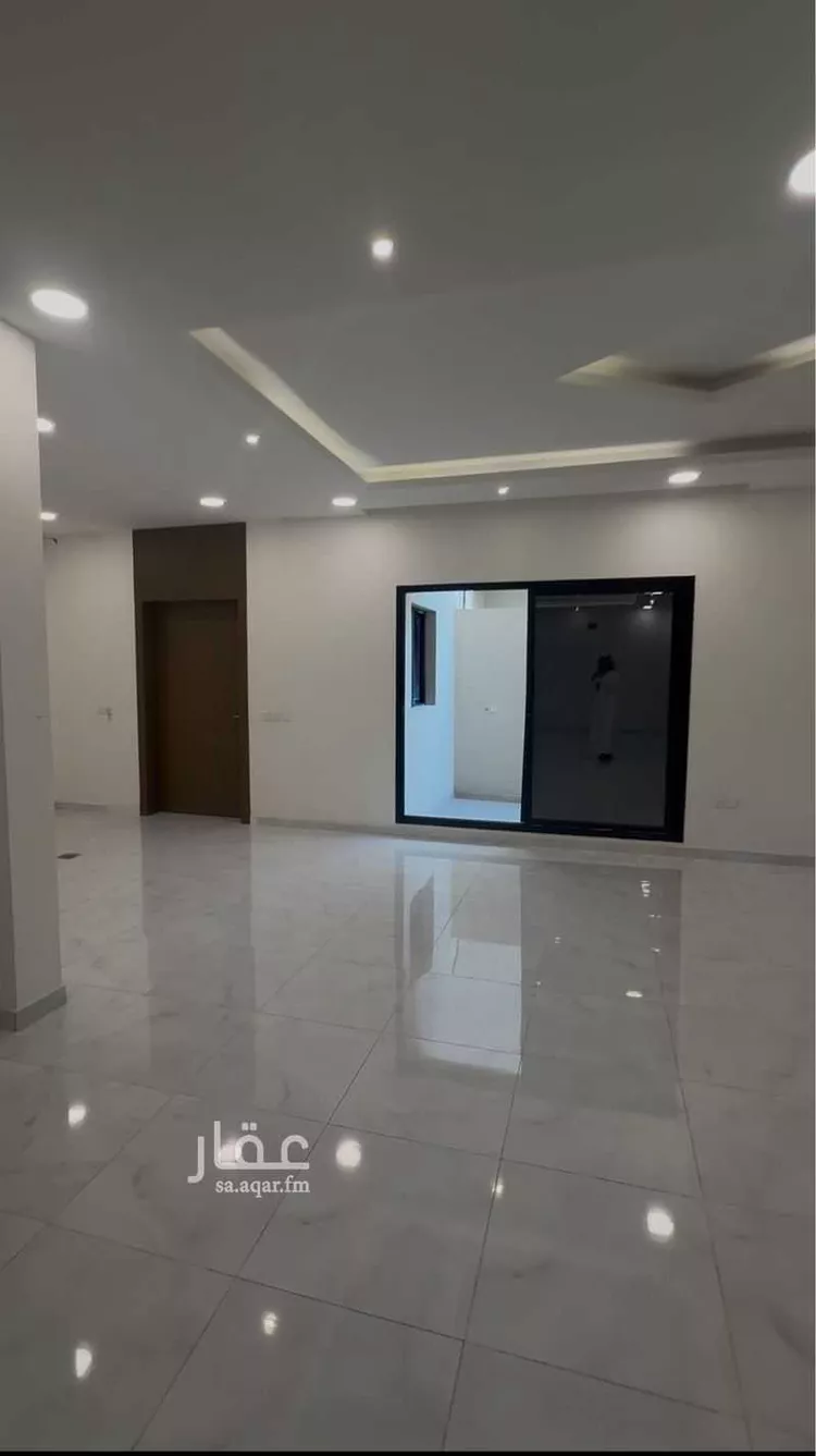 فيلا للبيع في شارع بقيق, حي الفيصلية, مدينة الدمام, المنطقة الشرقية صورة 2