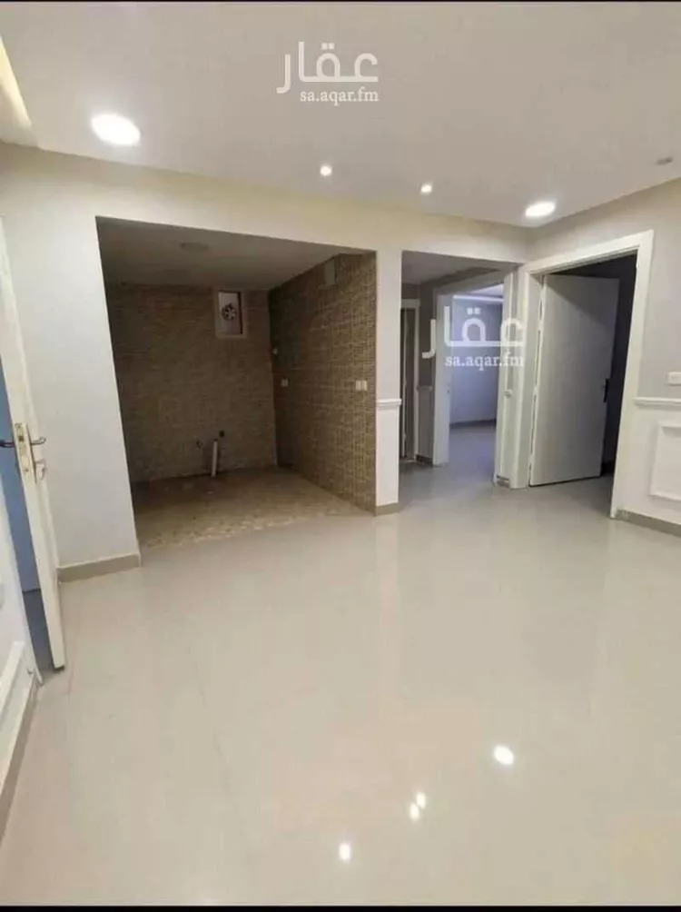 شقة للبيع في شارع الامير عبدالعزيز بن مساعد بن جلوي, حي الفلاح, مدينة بريدة, منطقة القصيم صورة 2
