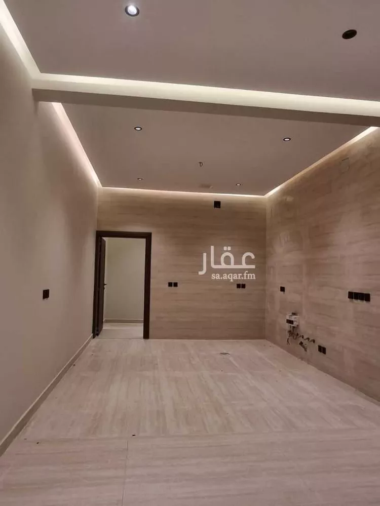 Floor for Sale in Buraydah King 8