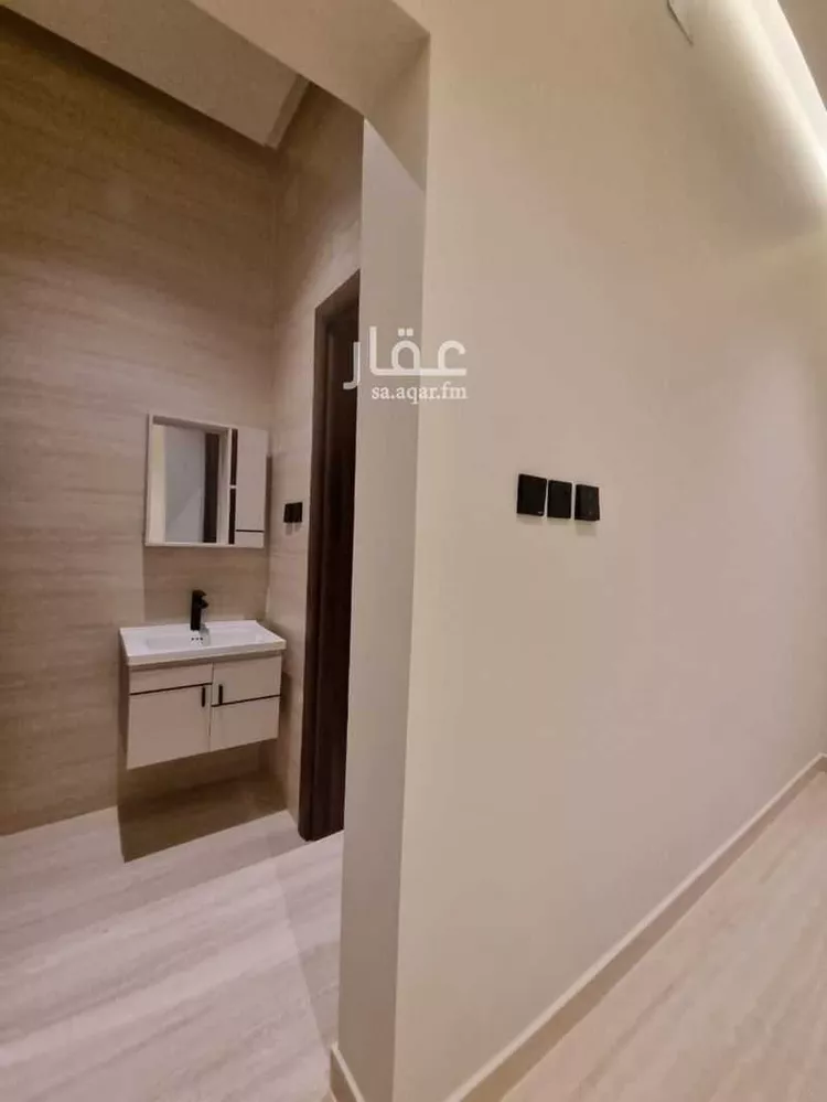 شقة للبيع في شارع نجم الدين الشيباني, حي الرفيعة, مدينة بريده, منطقة القصيم صورة 2