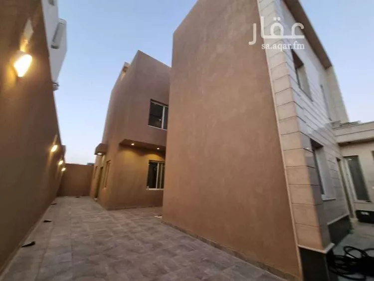 فيلا للبيع في شارع الحمر 18, حي الحمر الجنوبي, مدينة بريدة, منطقة القصيم صورة 2