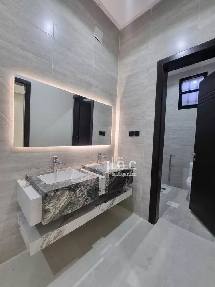 فيلا للبيع في شارع عبدالله الموصلي, حي الضاحي الشرقي, مدينة بريدة, منطقة القصيم صورة 2