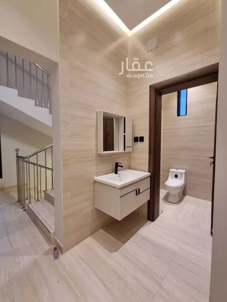 Floor for Sale in Buraydah King 7