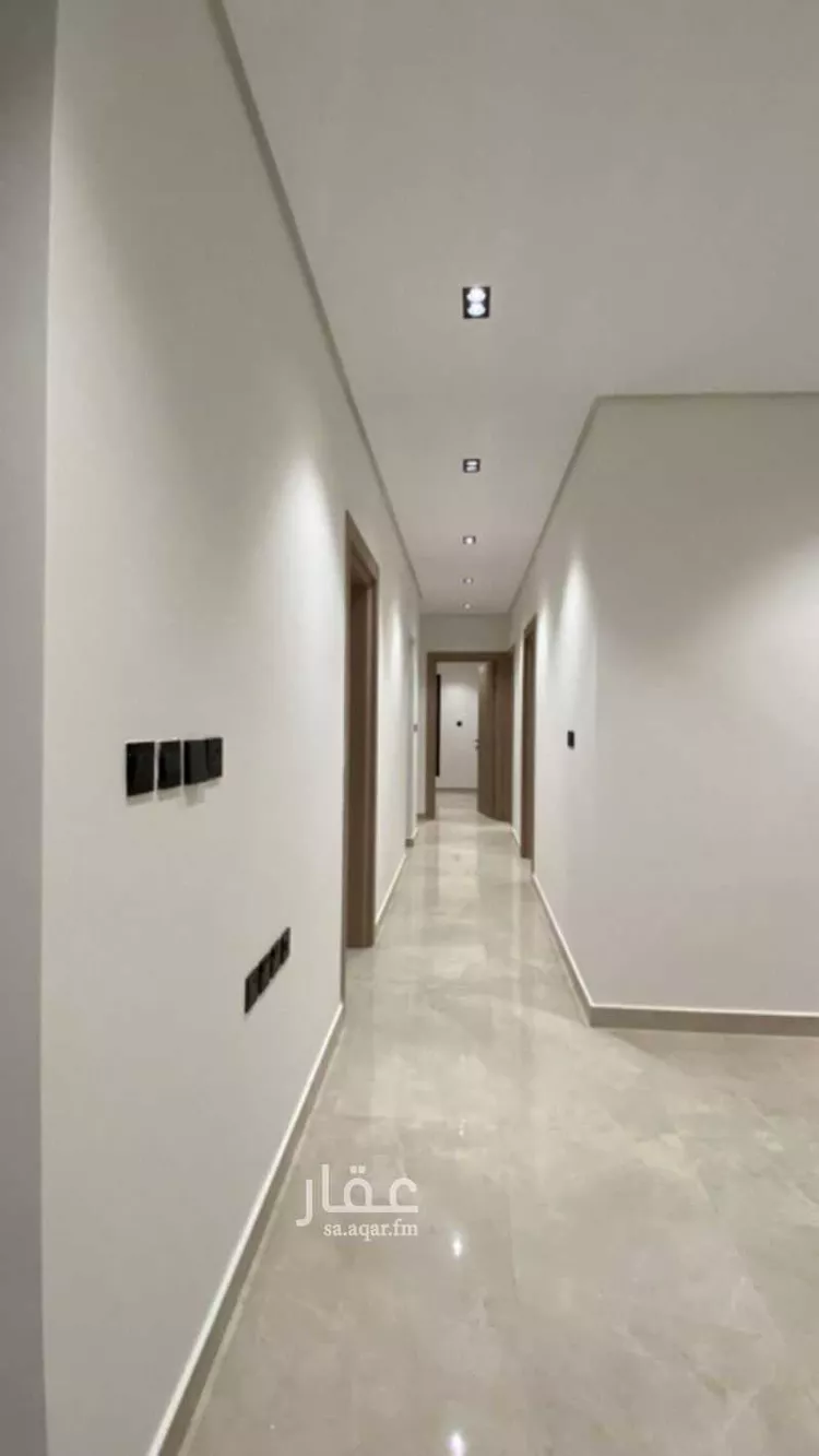 عمارة للبيع في شارع شارع عرض 18, حي الواحة, مدينة الدمام, المنطقة الشرقية