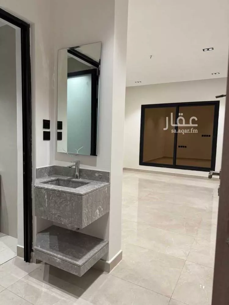شقة للبيع في شارع عرض 18 متر, حي الواحة, مدينة الدمام, المنطقة الشرقية 6