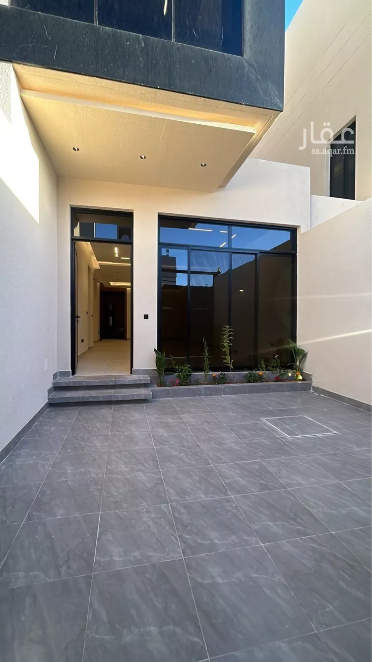 دور للبيع في شارع المنتصر, حي النرجس, مدينة الرياض, منطقة الرياض صورة 2