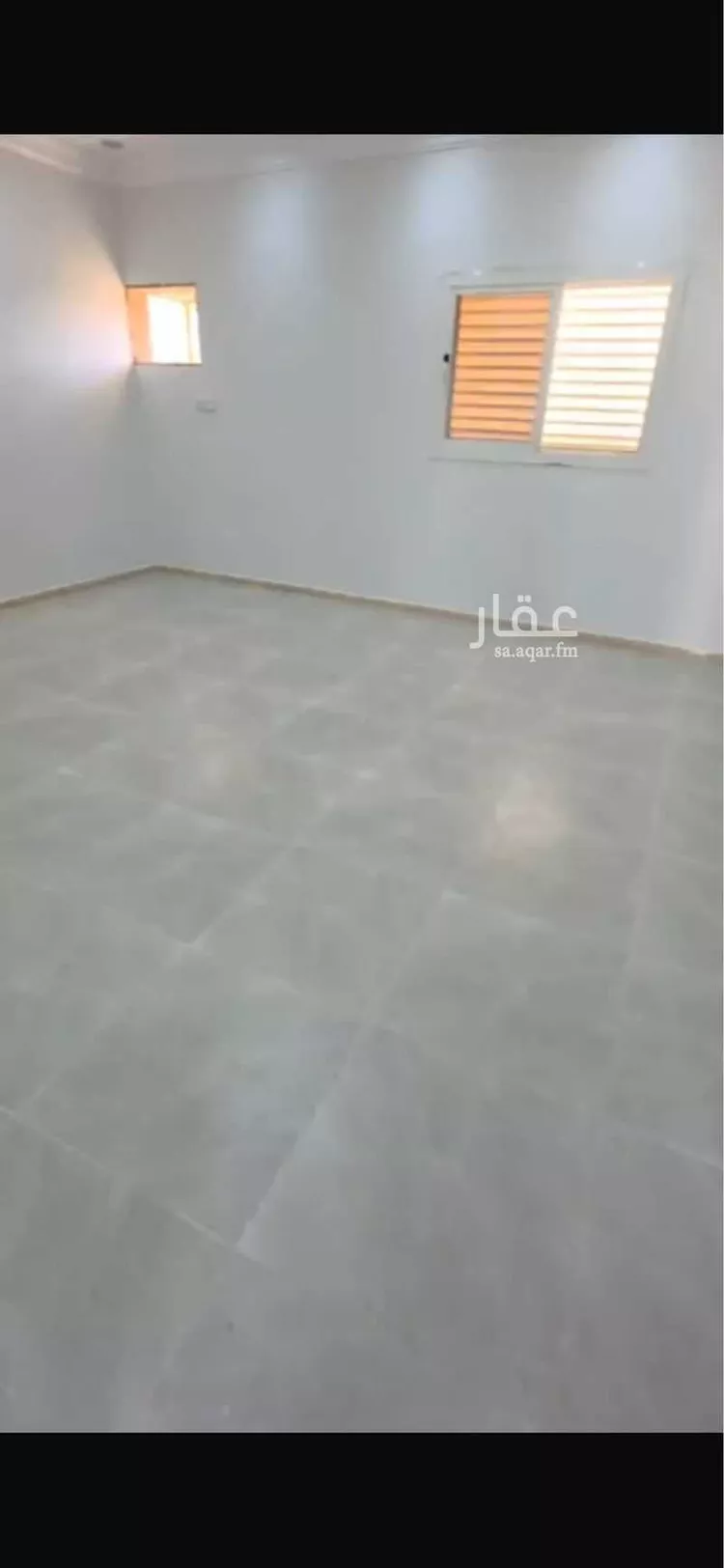 فيلا للبيع في شارع احمد بن الحجاج, حي الدفاع, مدينة المدينه المنوره, منطقة المدينة المنورة صورة 2