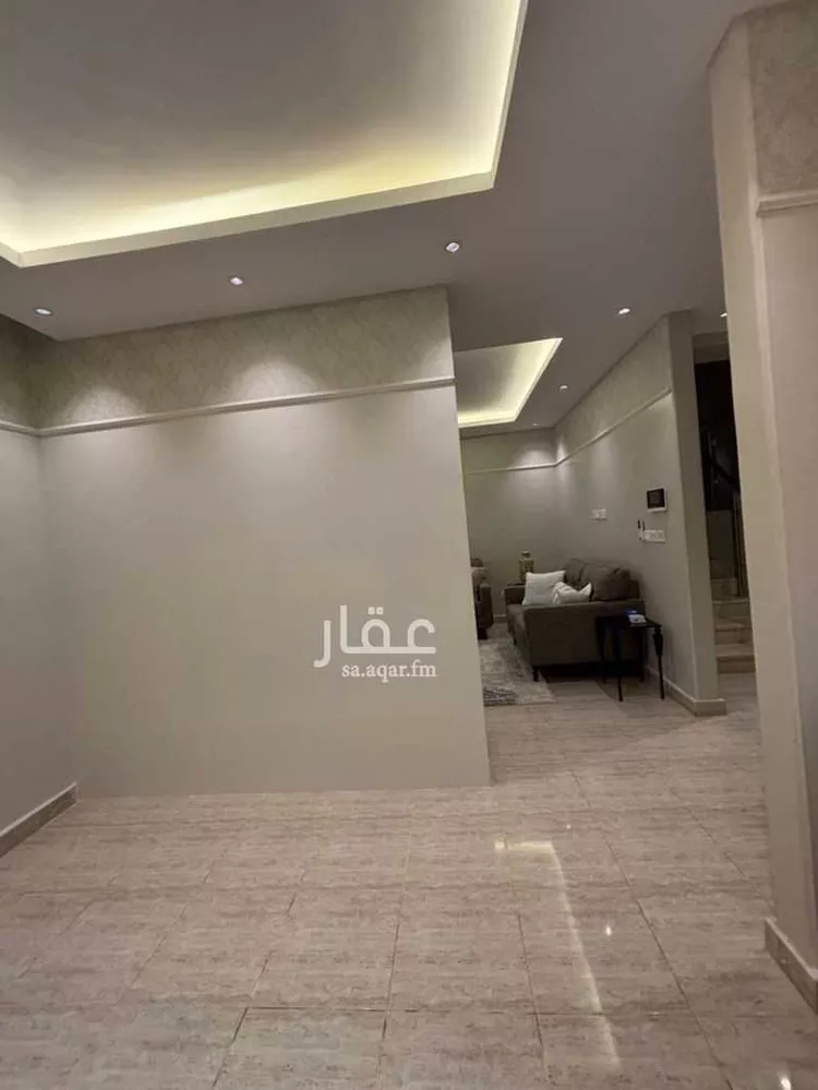 فيلا للإيجار في شارع طلحة العلثي, حي مطار الملك خالد الدولي, مدينة الرياض, منطقة الرياض 15