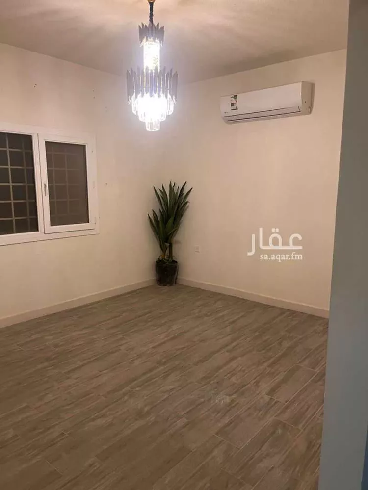 فيلا للإيجار في شارع عبدالرحمن العمادي, حي مطار الملك خالد الدولي, مدينة الرياض, منطقة الرياض 13