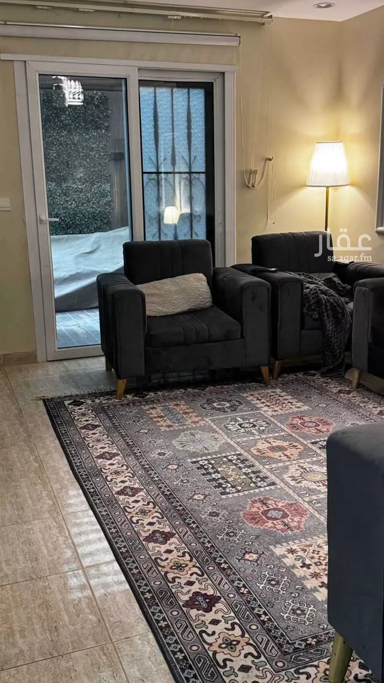فيلا للإيجار في شارع محمود إسكندراني, حي مطار الملك خالد الدولي, مدينة الرياض, منطقة الرياض 8