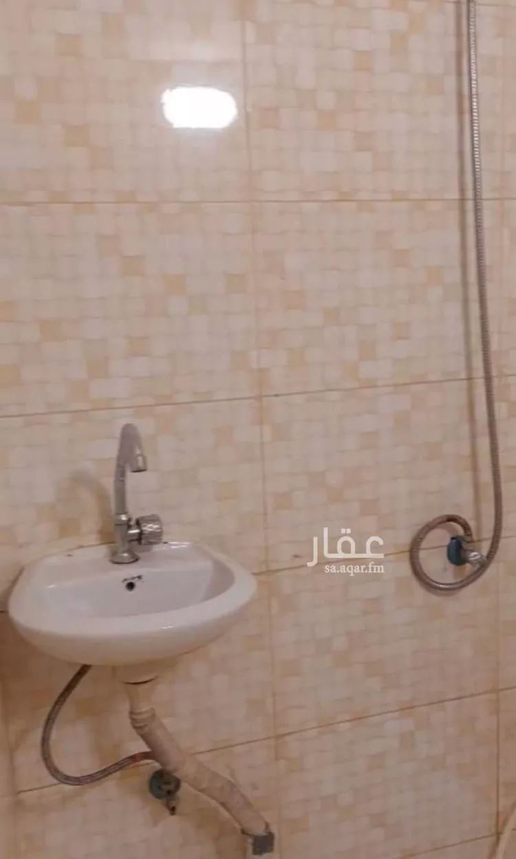 غرفة للإيجار في شارع اعشى عوف ، حي المروة ، جدة ، جدة صورة 3