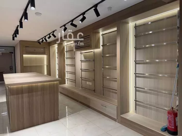 محل للإيجار في شارع فلسطين, حي الشرفية, مدينة جدة, منطقة مكة المكرمة صورة 3