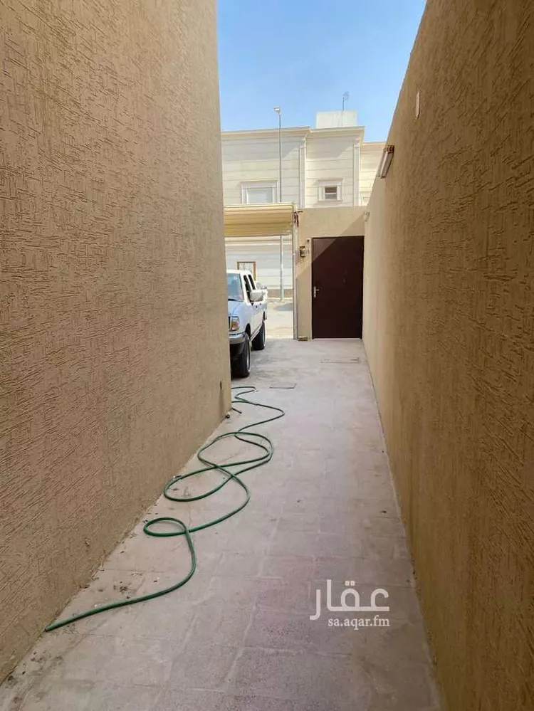 شقة للإيجار في شارع عيينه بن اسماء ، حي الجامعة ، الخرج ، الخرج