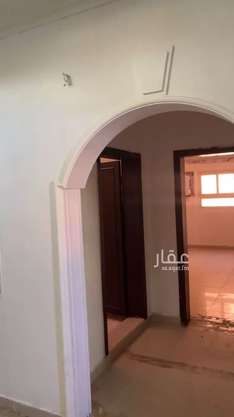 شقة للإيجار في حي ، شارع خالد بن معبد ، حي العزيزية الثاني ، الهفوف‎ ، الاحساء