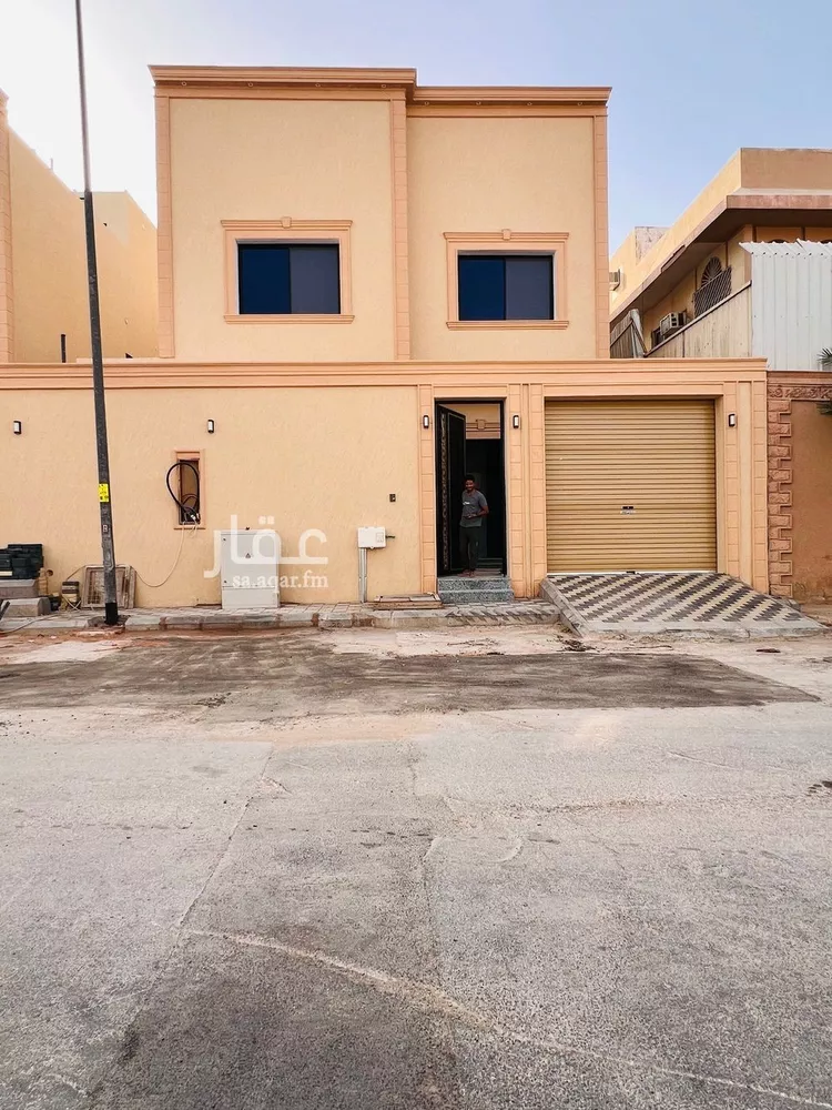 فيلا للبيع في شارع طريق النصر الفرعي, حي العزيزية, مدينة الرياض, منطقة الرياض
