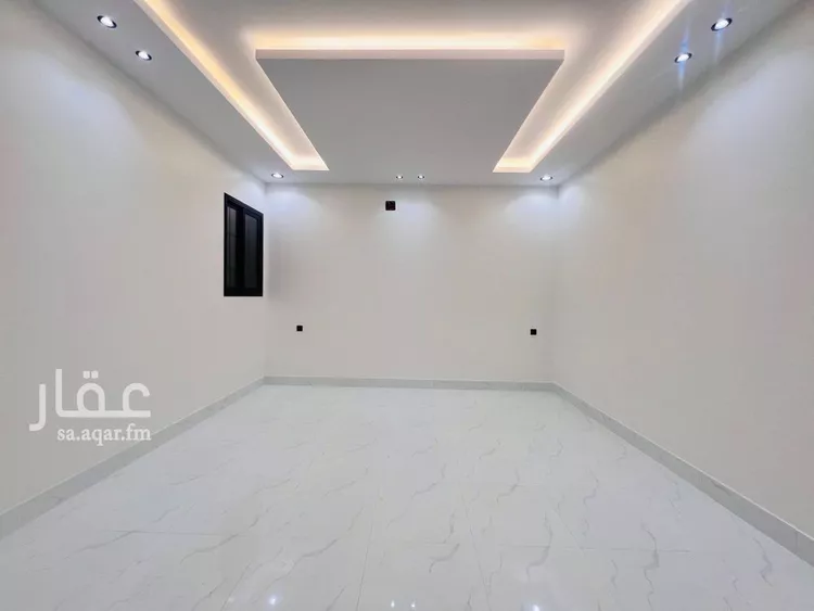 فيلا للبيع في شارع القاد الأعلى, حي العزيزية, مدينة الرياض, منطقة الرياض صورة 2