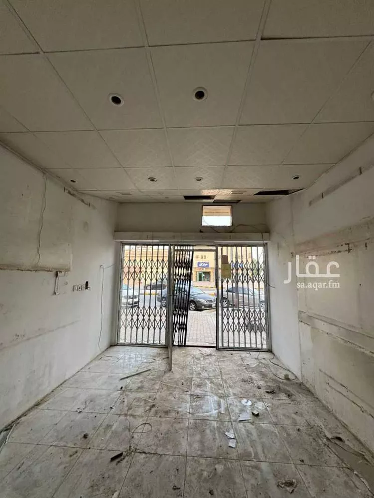 محل للإيجار في شارع حاتم الطائي, حي الروضة, مدينة الرياض, منطقة الرياض صورة 2