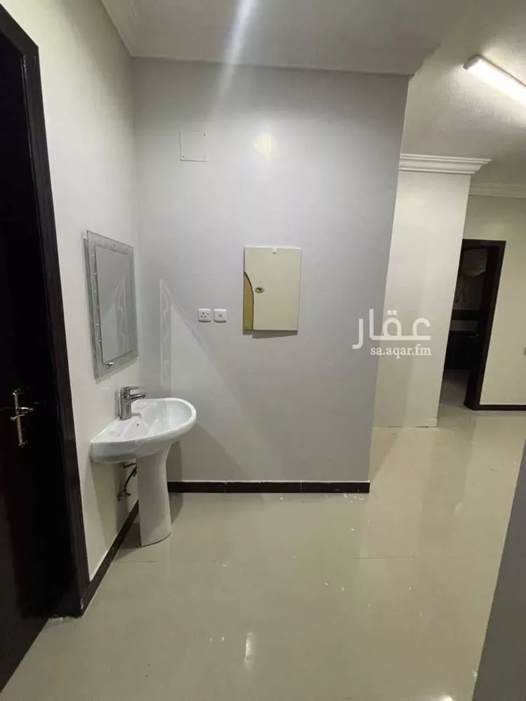 شقة للإيجار في شارع عبدالعزيز الشثري ، حي الرمال ، الرياض ، منطقة الرياض
