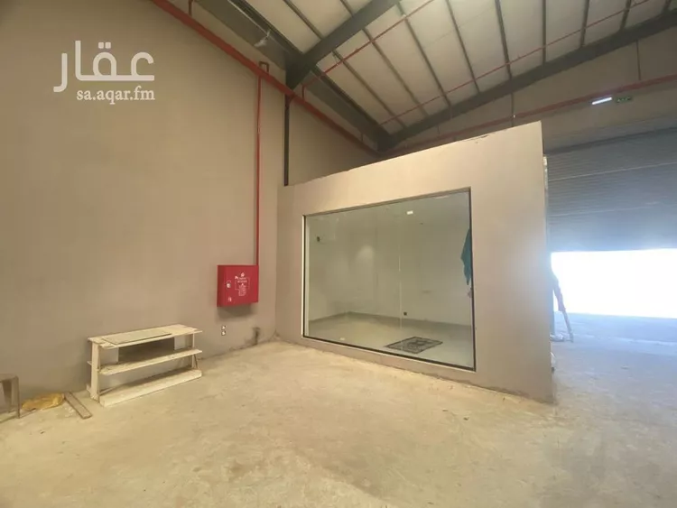 مستودع للإيجار في شارع اللوزية, حي طيبة, مدينة الرياض, منطقة الرياض صورة 2