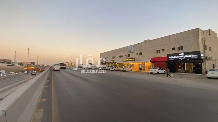 عمارة للبيع في شارع طريق الخرج الفرعي, حي المصفاة, مدينة الرياض, منطقة الرياض صورة 2