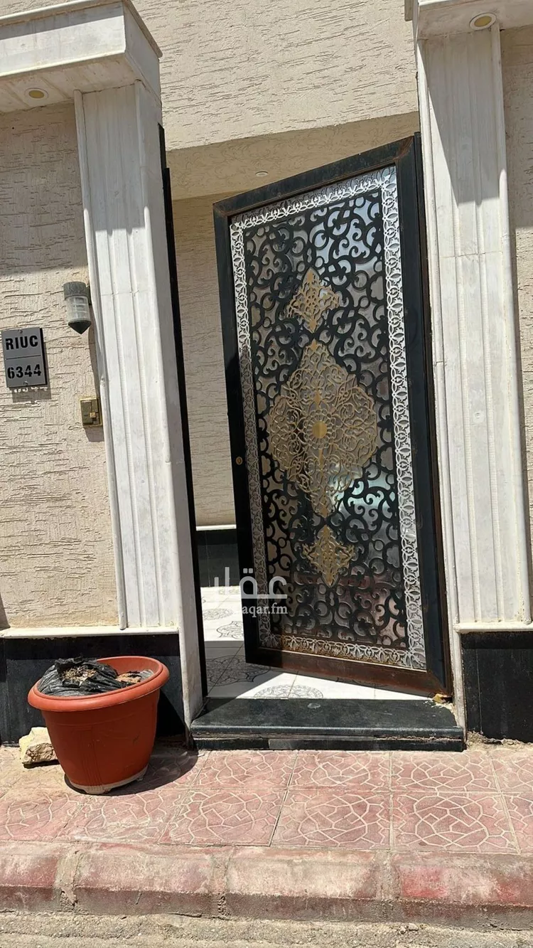 فيلا للإيجار في شارع السماوة, حي العريجاء الأوسط, مدينة الرياض, منطقة الرياض 8