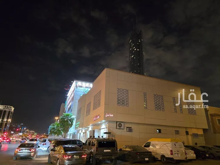 عمارة للبيع في شارع طريق الامام سعود بن فيصل الفرعي, حي العقيق, مدينة الرياض, منطقة الرياض صورة 2