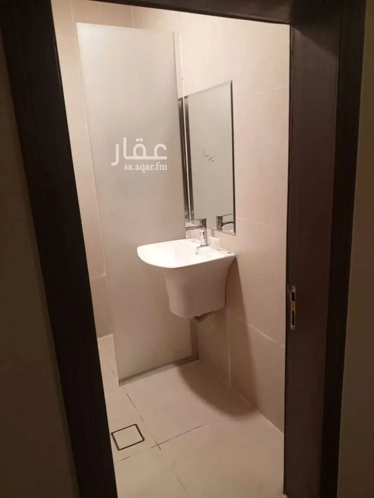 شقة للإيجار في شارع القاضي الإشبيلي, حي الدار البيضاء, مدينة الرياض, منطقة الرياض