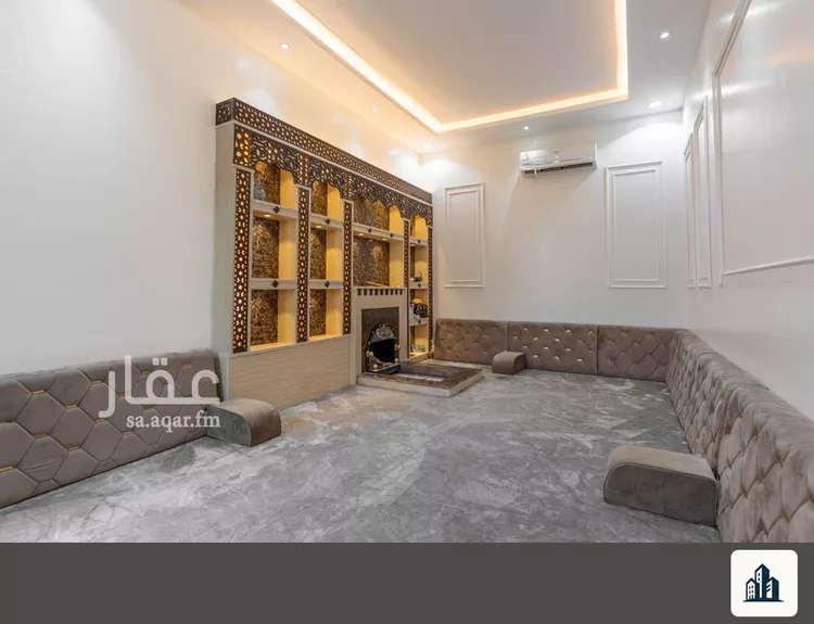 فيلا للبيع في شارع عقرباء 228, حي عقرباء, مدينة الجبيلة, منطقة الرياض صورة 3