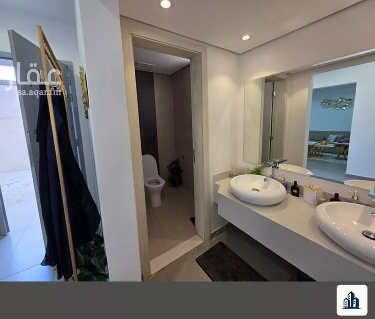 فيلا للبيع في شارع محمد بن علي الشيبي, حي الرمال, مدينة الرياض, منطقة الرياض صورة 2