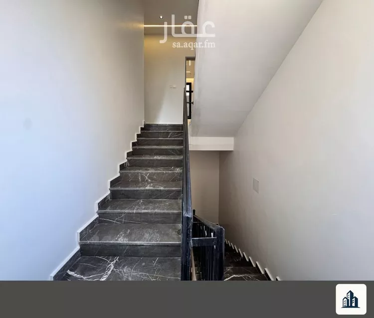 دور للبيع في شارع احمد بن عفيف, حي الجنادرية, مدينة الرياض, منطقة الرياض صورة 2