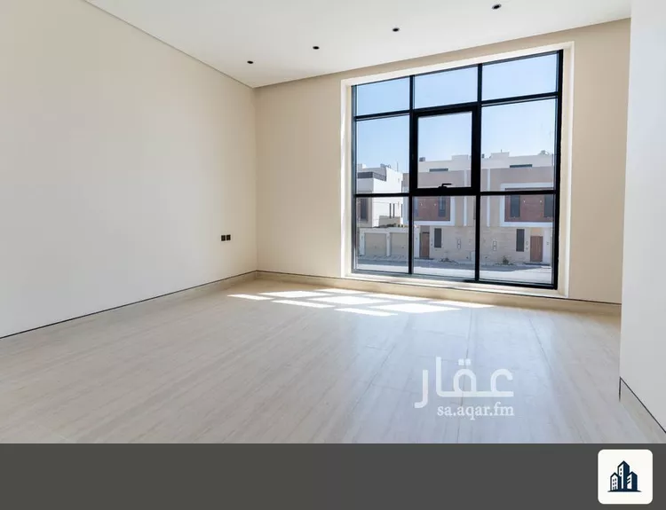 فيلا للبيع في شارع ابن المهاجر, حي المهدية, مدينة الرياض, منطقة الرياض صورة 5