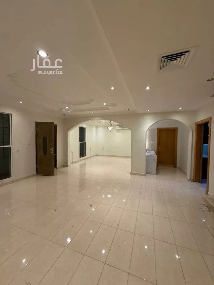 فيلا للإيجار في شارع الشلفاء ، حي غرناطة ، الرياض ، منطقة الرياض صورة 3