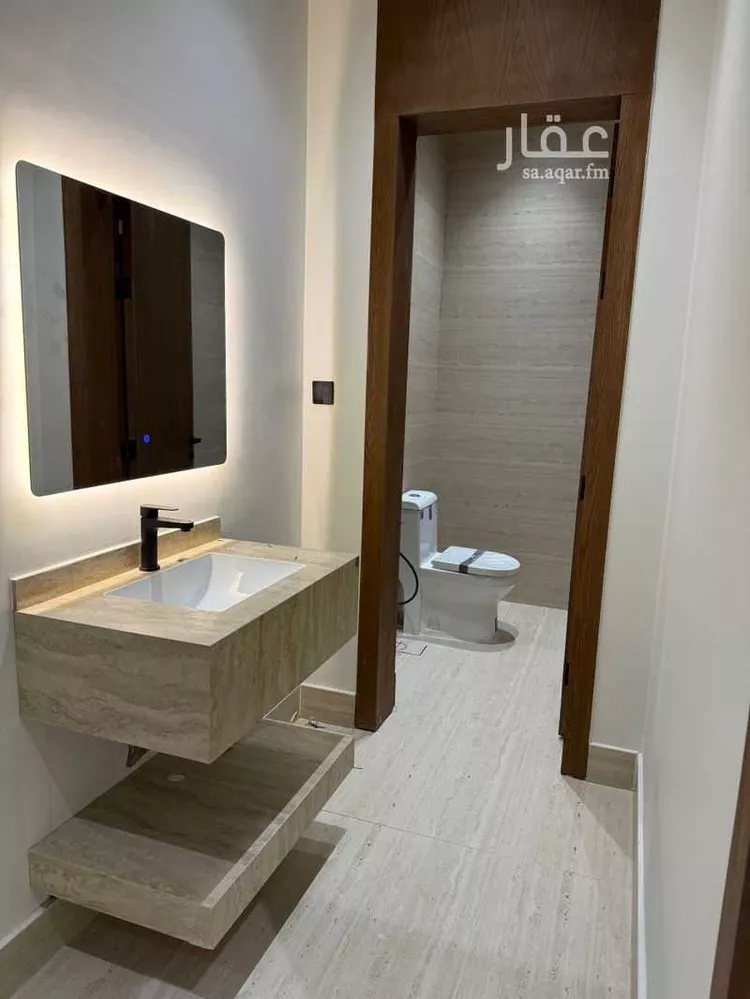 Floor for Sale in Riyadh Al Janadriyah 23