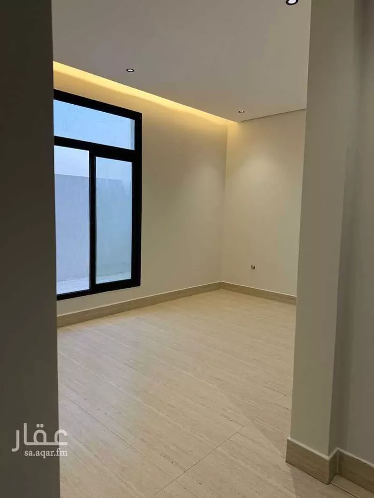 Floor for Sale in Riyadh Al Janadriyah 12