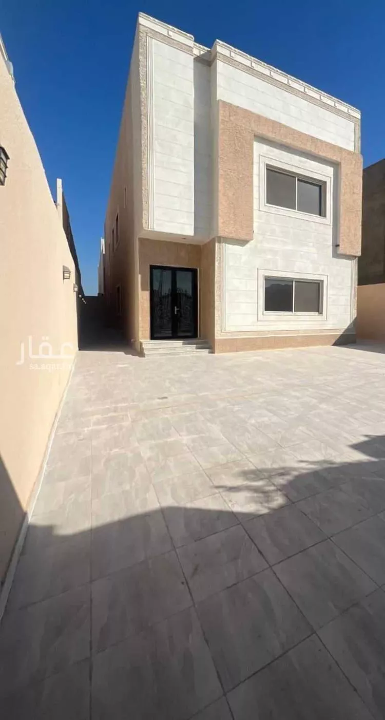 فيلا للبيع في شارع الرس, حي اللؤلؤ, مدينة الخبر, المنطقة الشرقية 1 صورة
