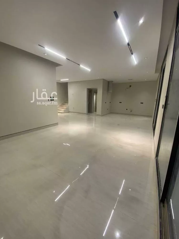 Floor for Sale in Riyadh Al Maizilah 8