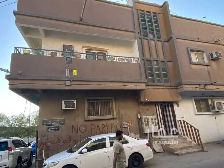 عمارة للبيع في شارع خديجة بنت الحافظ, حي جرير, مدينة الرياض, منطقة الرياض صورة 3