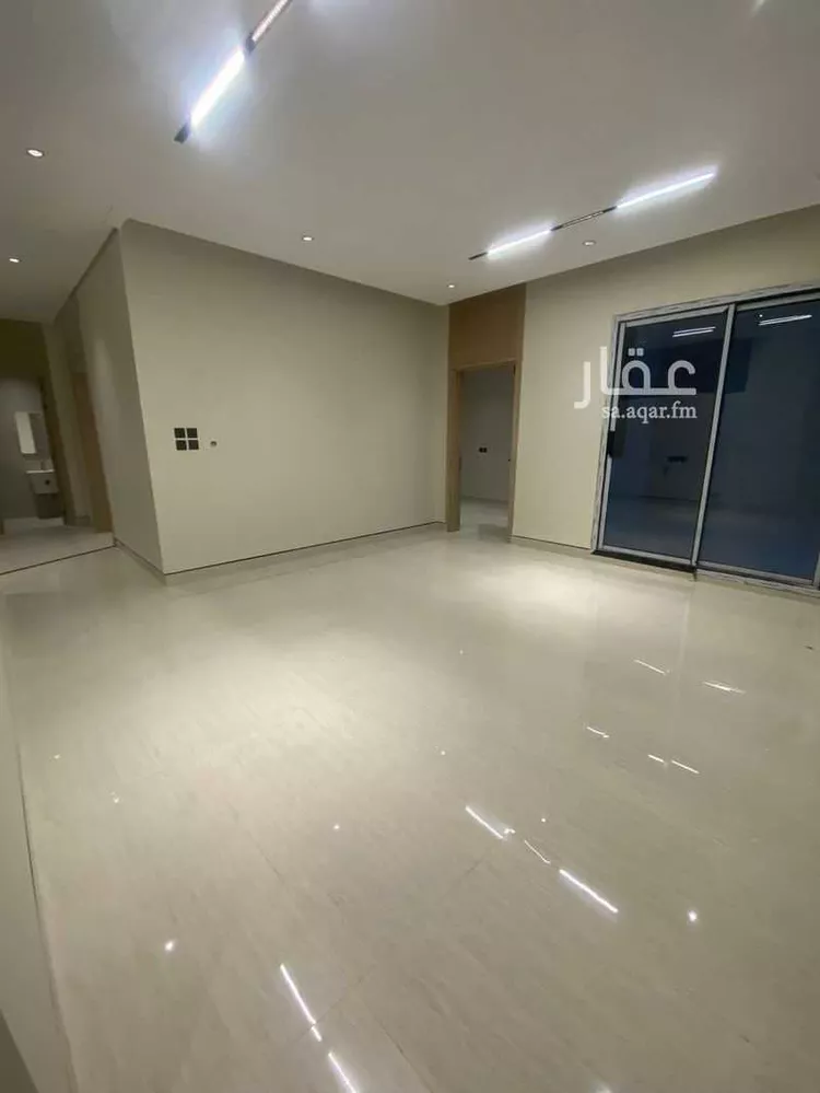 Floor for Sale in Riyadh Al Maizilah
