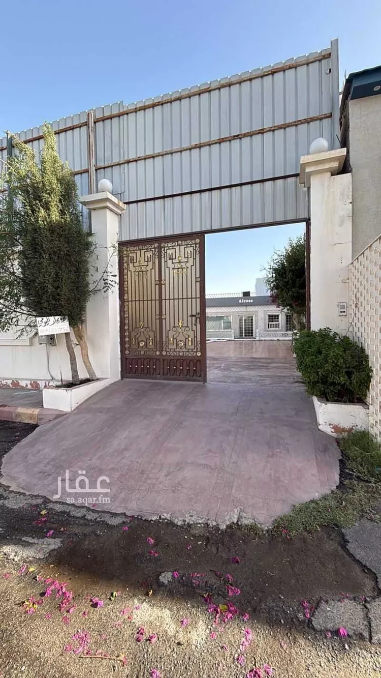 أرض للبيع في شارع العرفان, حي العرج الأسفل, مدينة الطائف, منطقة مكة المكرمة