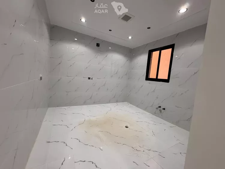 دور للبيع في شارع الرشيد التاجر, حي عكاظ, مدينة الرياض, منطقة الرياض 8