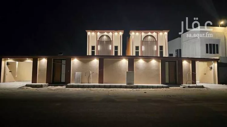 فيلا للبيع في شارع عباد ابن بشر الاشهل, حي الصقور, مدينة الاحساء, المنطقة الشرقية