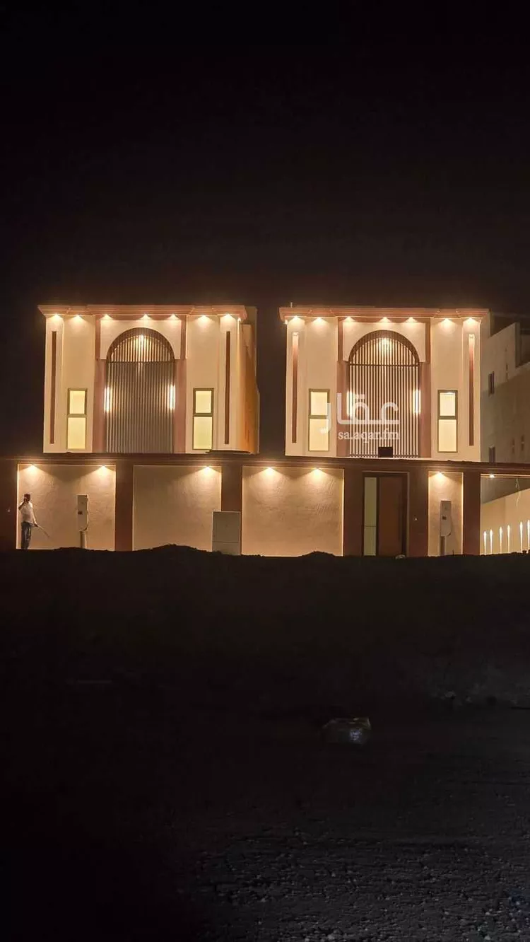 فيلا للبيع في شارع عباد ابن بشر الاشهل, حي الصقور, مدينة الاحساء, المنطقة الشرقية