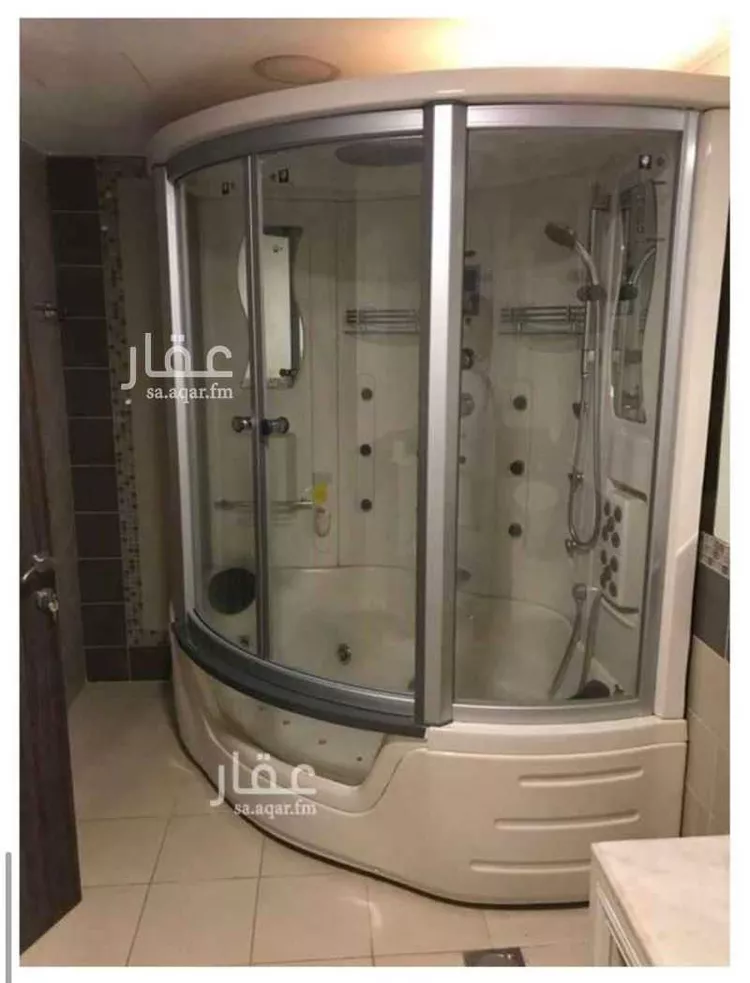 فيلا للبيع في شارع عبد الله البغدادي, حي الشاطئ الغربي, مدينة الدمام, المنطقة الشرقية صورة 3